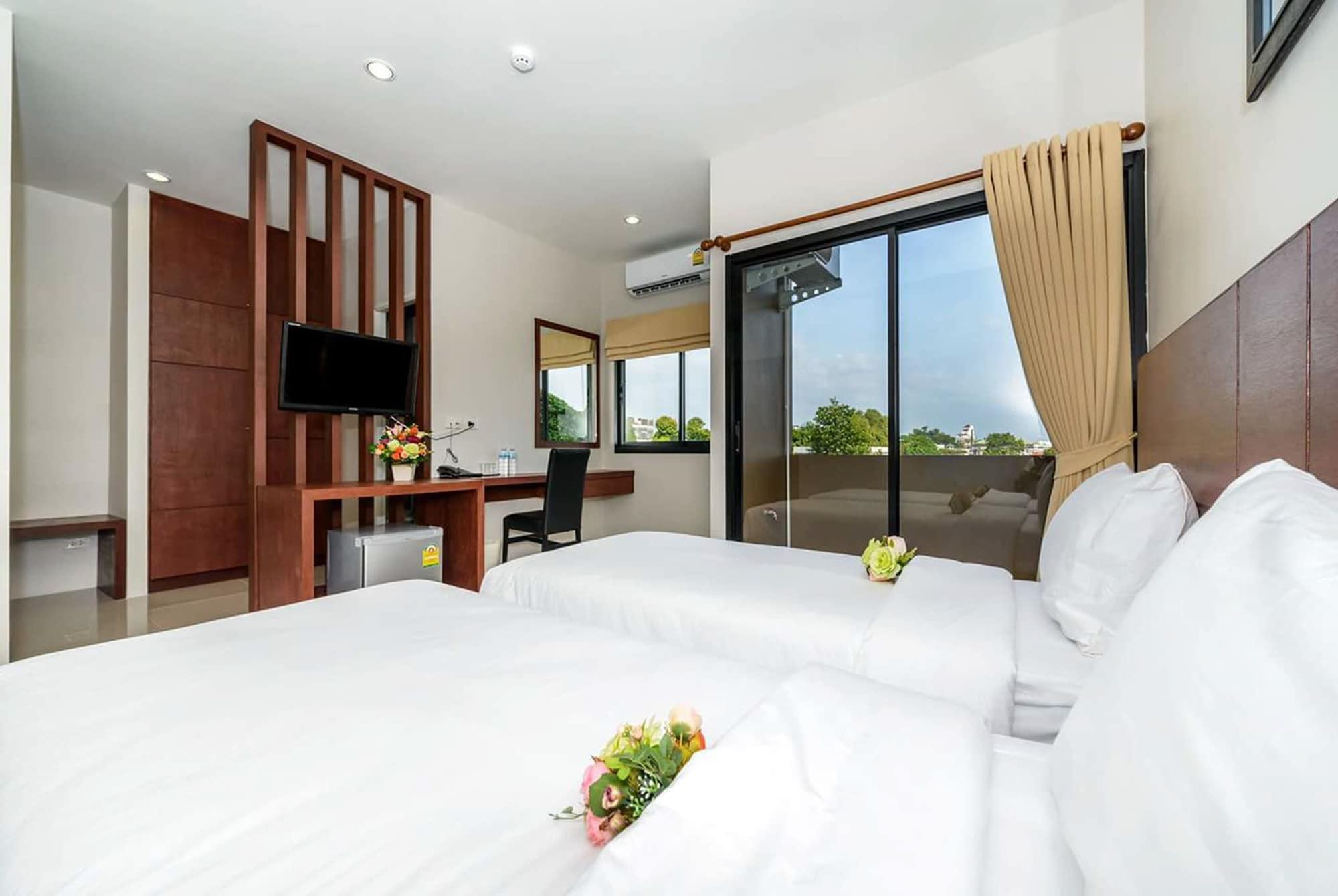 The Topaz Residence Phuket Town Exteriör bild
