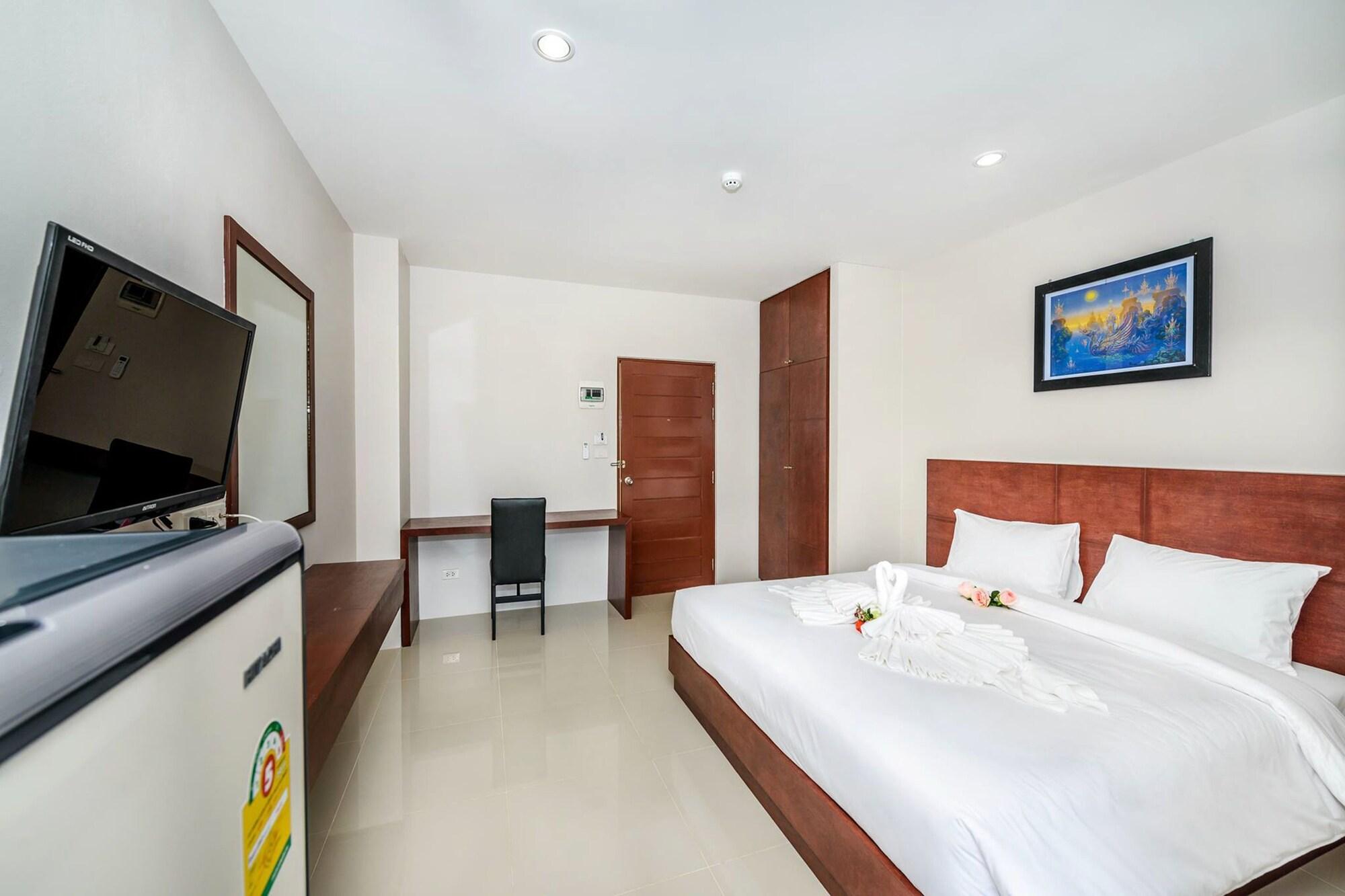 The Topaz Residence Phuket Town Exteriör bild